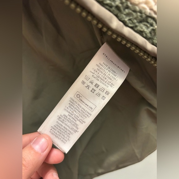 Stella McCartney Kids Camo Teddy Fleece size 5 years - Picture 9 of 10